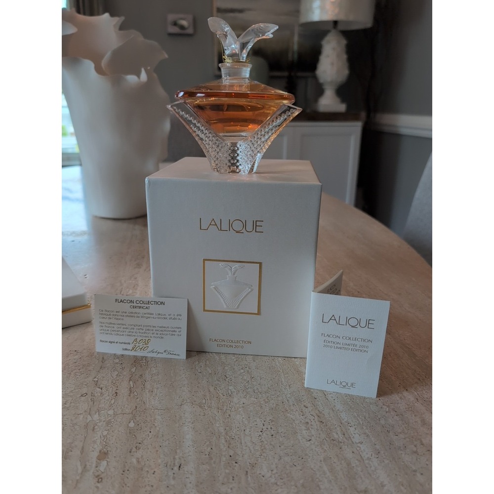 NIB Lalique Flacon Collection 2010 Limited Edition Perfume In In Cascade Bottle